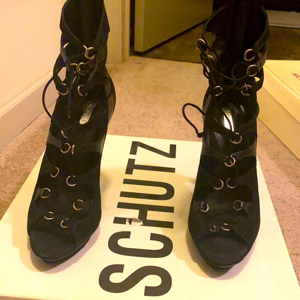 Shultz open toe tie up suede heel gorgeous
